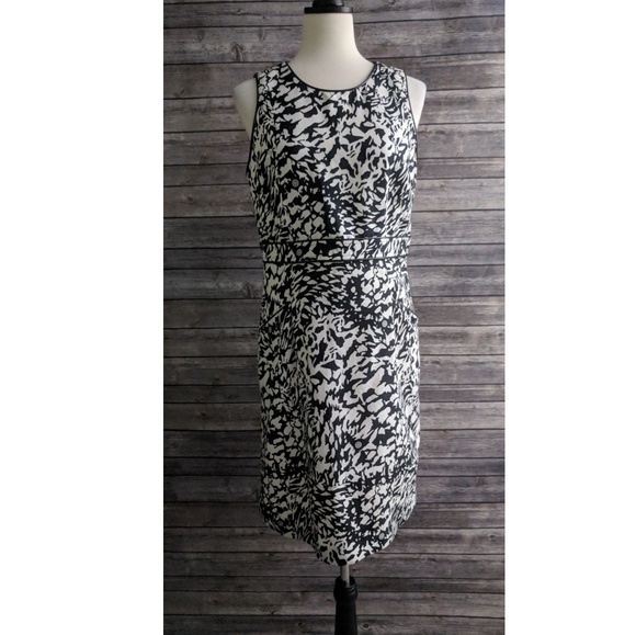 Tory Burch Dresses & Skirts - Tory Burch Sleeveless Dress with Pockets